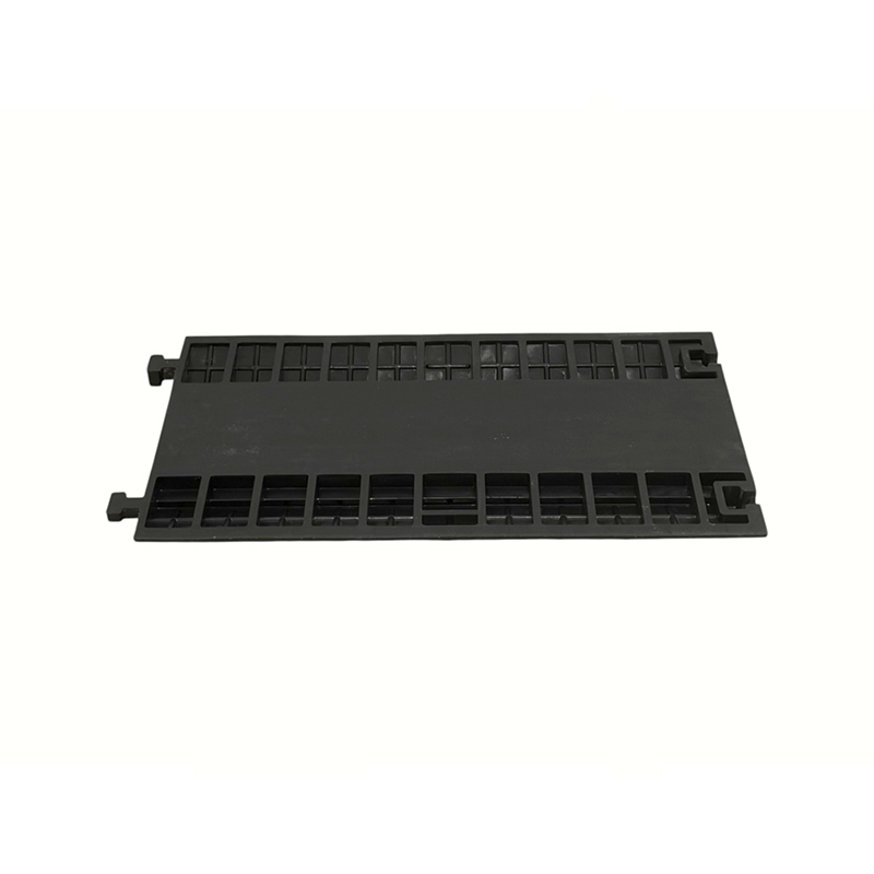 Verstärkte Gummibasis, hochbelastbare PVC-Abdeckung, 3-Kanal-Hochleistungs-Kabelschutz