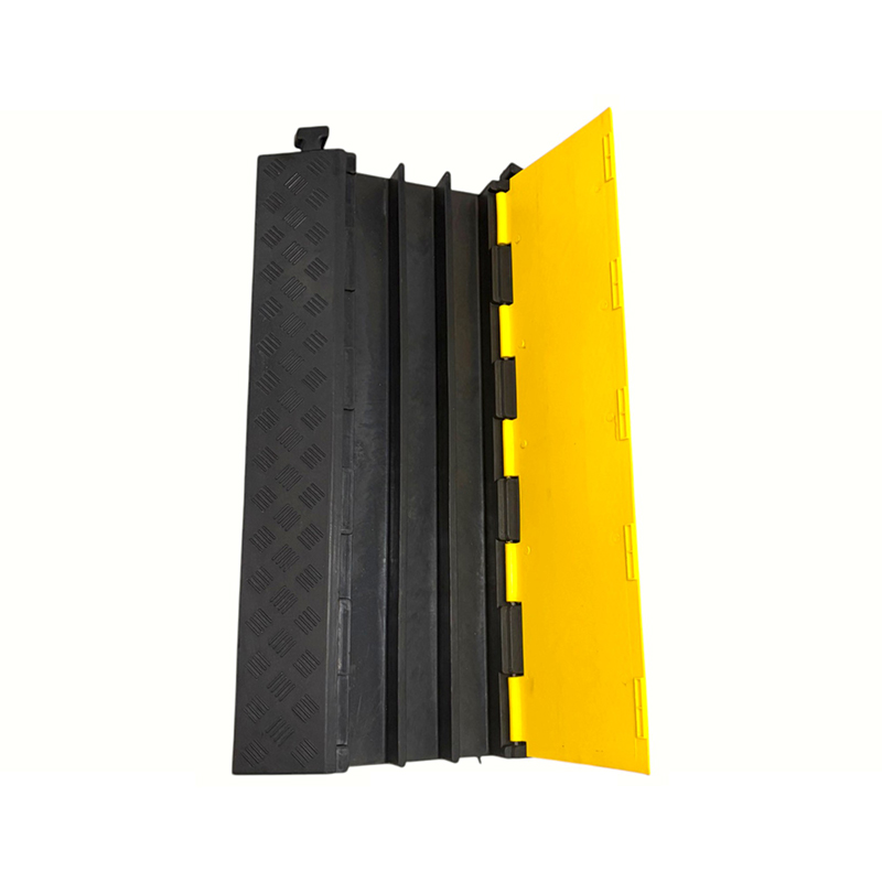 Verstärkte Gummibasis, hochbelastbare PVC-Abdeckung, 3-Kanal-Hochleistungs-Kabelschutz
