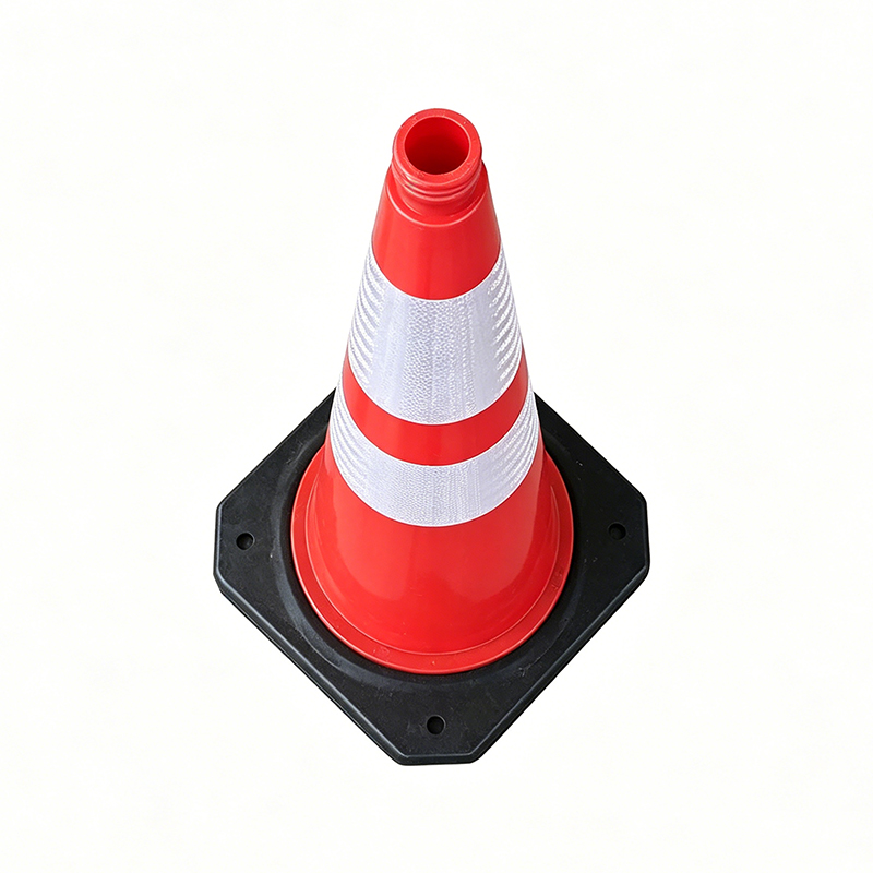 Integrierter Verkehrskegel aus HDPE-Kunststoff mit Griffloch oben