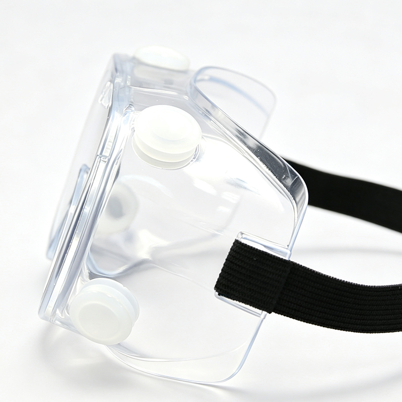 Schutzbrille gegen Chemikalienspritzer