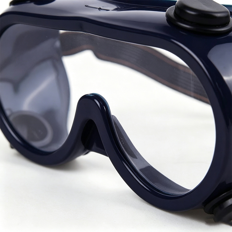 Schutzbrille gegen Chemikalienspritzer