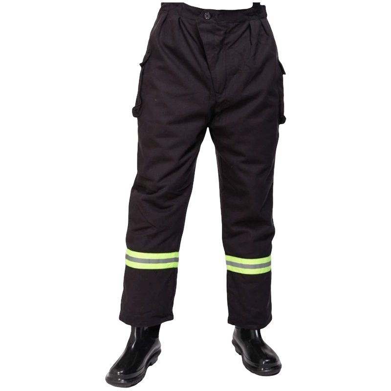 Flammhemmende, dampfbeständige Kleidung